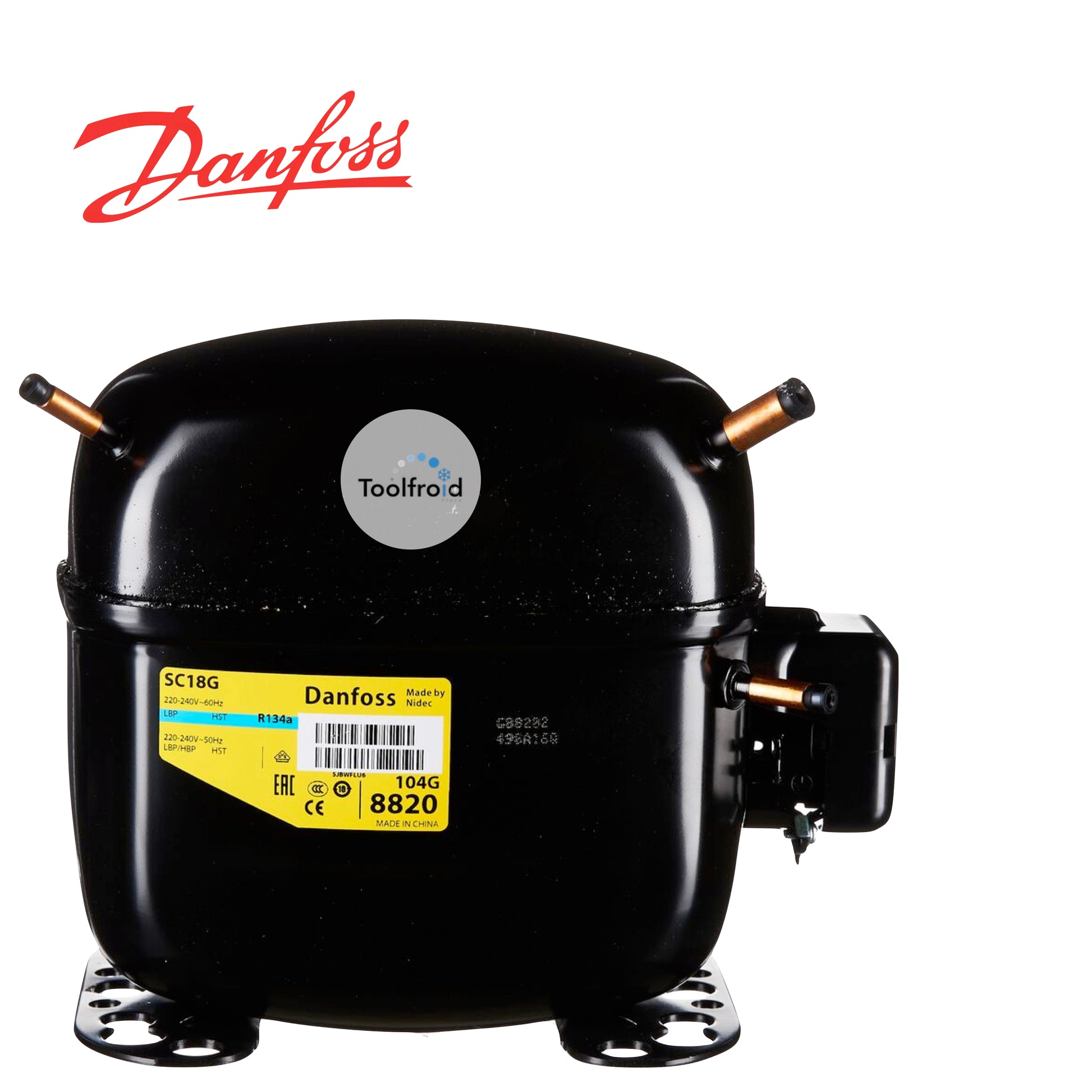 Le compresseur Danfoss SC18G 1/2CV offre une cylindrée de 1,08 cu.in. (17,69 cm3) et un volume de gaz libre de 49,4 fl.oz. (1460 cm3). Avec une charge maximale de réfrigérant de 45,5 oz. (1300 g) et un poids sans équipement électrique allant jusqu'à 30,2 lbs (13,7 kg) et un volume d'huile de 20,3 fl.oz. (600 cm3), il offre une fiabilité et une performance optimales pour vos projets.